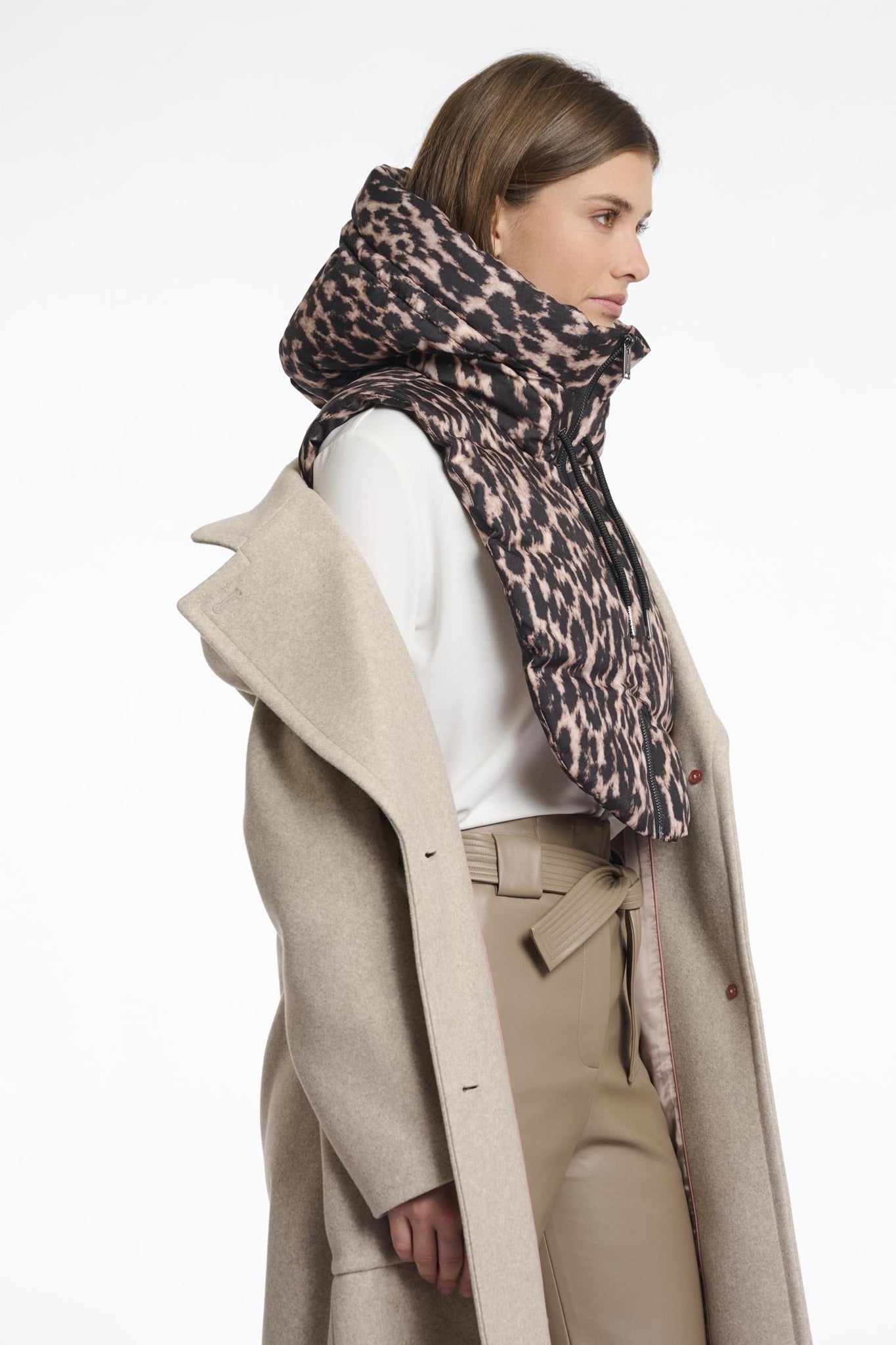 Rino & Pelle - Tabita Padded Bib - Leopard