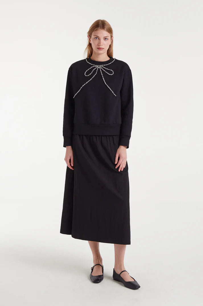 Compania - Jewel Neck Sweatshirt - Black