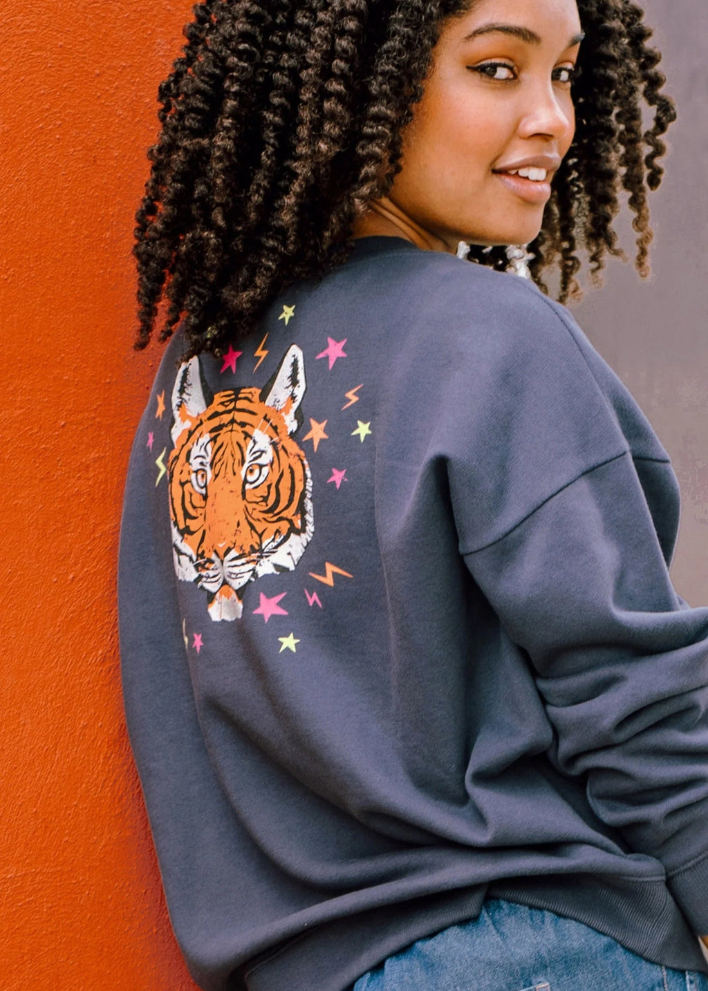 Sugarhill - Eadie Relaxed Sweatshirt Charcoal, Tiger & Star