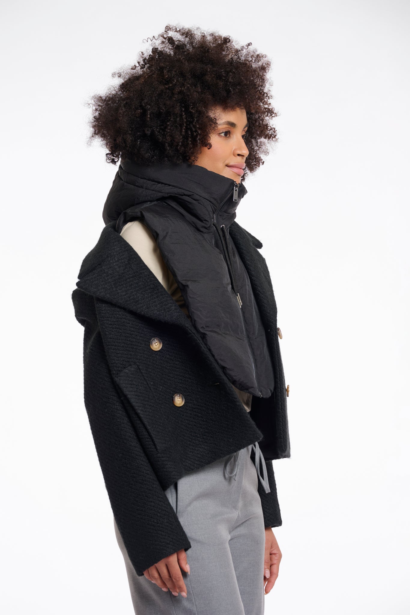 Rino - Padded Hood - Black