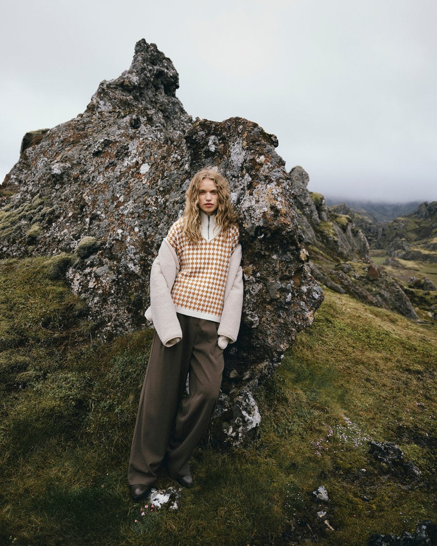 MSCH - Amaria Zip Pullover