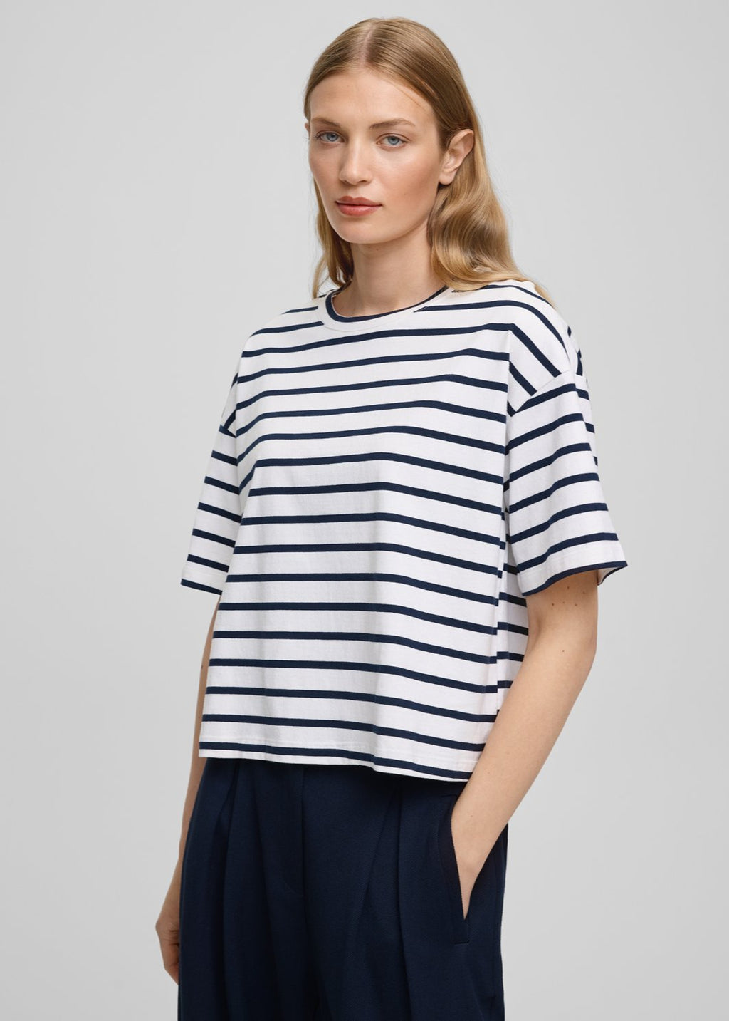 MSCH - Leana Tee Stripe - Egret/Sky Captain